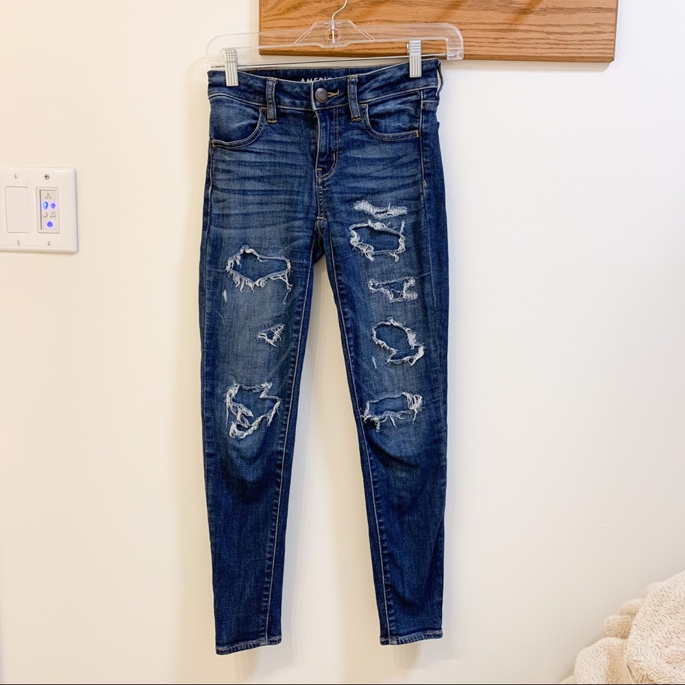 american eagle ripped skinny jeans